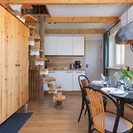 Marina & Amber With Garden By Renters Apartment