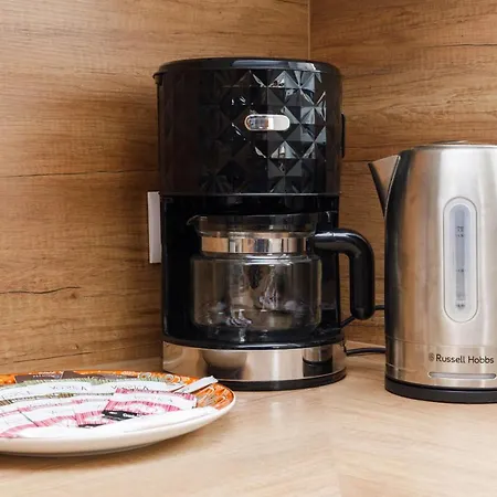 Marina & Amber With Garden By Renters Appartement