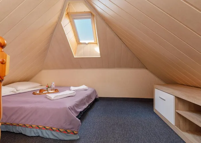 Marina & Amber With Garden By Renters Apartment *