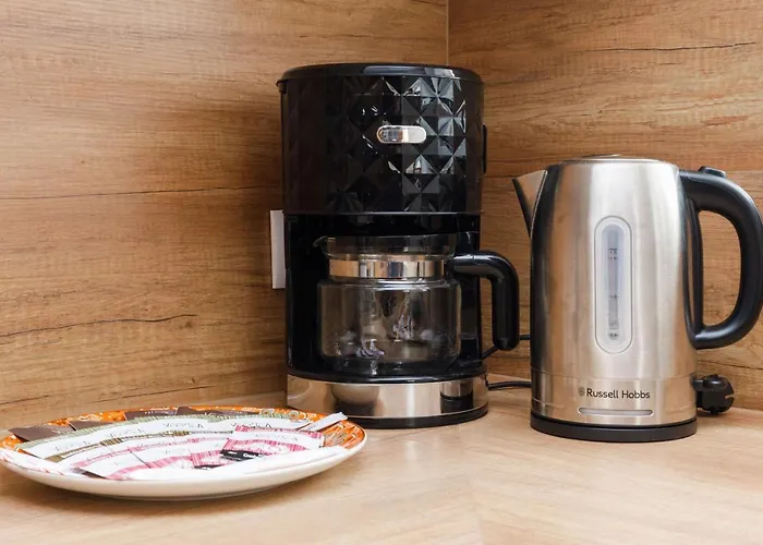 Marina & Amber With Garden By Renters Apartment