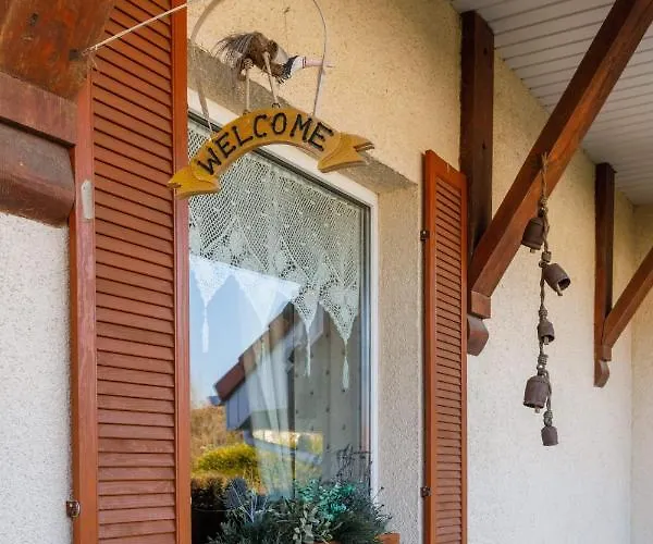 Marina & Amber With Garden By Renters Apartment *